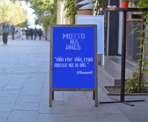 Produkt Stojan kriedový áčkový modrý v sivom ráme